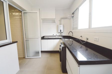 Apartamento à venda com 150m², 3 quartos e 3 vagas Apartamento à venda com 150m², 3 quartos e 3 vagasÁrea de Serviço