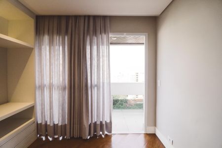 Apartamento à venda com 150m², 3 quartos e 3 vagas Apartamento à venda com 150m², 3 quartos e 3 vagasVaranda da Sala