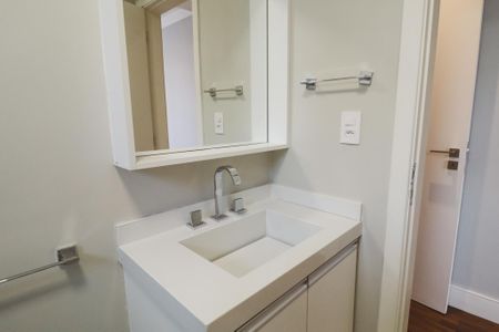 Apartamento à venda com 150m², 3 quartos e 3 vagas Apartamento à venda com 150m², 3 quartos e 3 vagasBanheiro