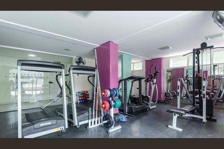 Apartamento à venda com 150m², 3 quartos e 3 vagas Apartamento à venda com 150m², 3 quartos e 3 vagasÁrea comum - Academia
