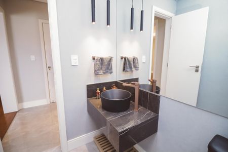 Apartamento à venda com 150m², 3 quartos e 3 vagas Apartamento à venda com 150m², 3 quartos e 3 vagasLavabo