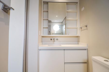 Apartamento à venda com 150m², 3 quartos e 3 vagas Apartamento à venda com 150m², 3 quartos e 3 vagasBanheiro da Suíte 2