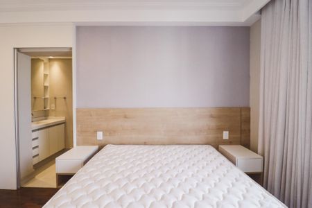 Apartamento à venda com 150m², 3 quartos e 3 vagas Apartamento à venda com 150m², 3 quartos e 3 vagasSuíte 1