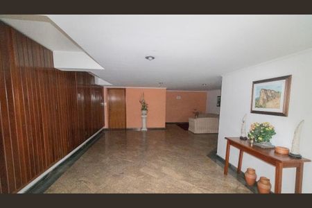 Apartamento à venda com 150m², 3 quartos e 3 vagas Apartamento à venda com 150m², 3 quartos e 3 vagasHall de entrada
