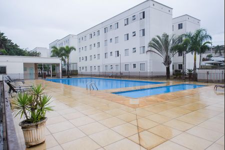Apartamento para alugar com 48m², 2 quartos e 1 vaga Apartamento para alugar com 48m², 2 quartos e 1 vagaÁrea comum - Piscina