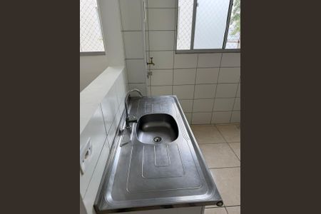 Apartamento para alugar com 2 quartos, 48m² em Jardim Gurilândia, Taubaté