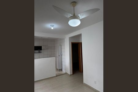 Apartamento para alugar com 2 quartos, 48m² em Jardim Gurilândia, Taubaté