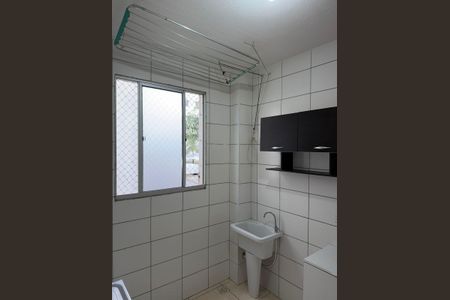 Apartamento para alugar com 2 quartos, 48m² em Jardim Gurilândia, Taubaté