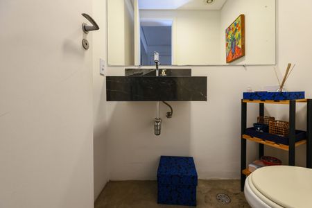 Apartamento à venda com 182m², 3 quartos e 3 vagas Apartamento à venda com 182m², 3 quartos e 3 vagasLavabo