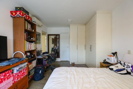 Apartamento à venda com 182m², 3 quartos e 3 vagas Apartamento à venda com 182m², 3 quartos e 3 vagasSuíte 3