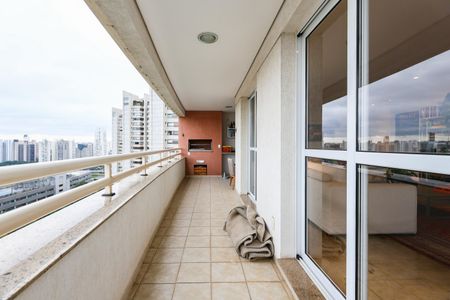 Apartamento à venda com 182m², 3 quartos e 3 vagas Apartamento à venda com 182m², 3 quartos e 3 vagasVaranda da Sala