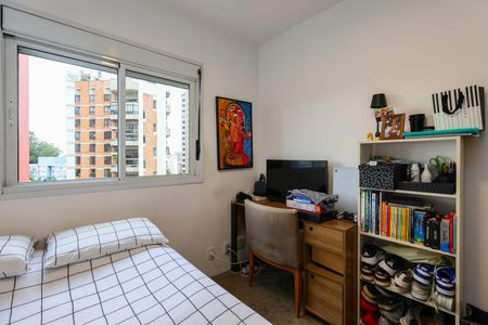 Apartamento à venda com 182m², 3 quartos e 3 vagas Apartamento à venda com 182m², 3 quartos e 3 vagasSuíte 1