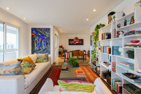 Apartamento à venda com 182m², 3 quartos e 3 vagas Apartamento à venda com 182m², 3 quartos e 3 vagasSala