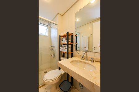 Apartamento à venda com 182m², 3 quartos e 3 vagas Apartamento à venda com 182m², 3 quartos e 3 vagasBanheiro da Suíte 1