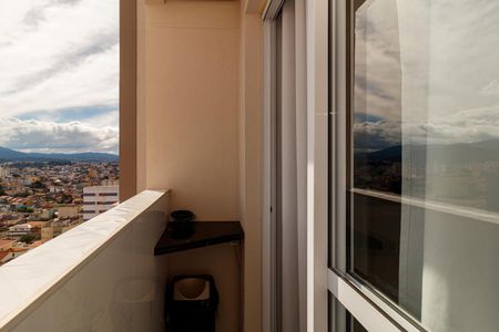 Apartamento à venda com 51m², 2 quartos e 1 vaga Apartamento à venda com 51m², 2 quartos e 1 vagaVaranda