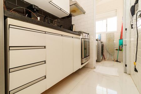 Cozinha de apartamento à venda com 2 quartos, 51m² em Vila Mazzei, São Paulo