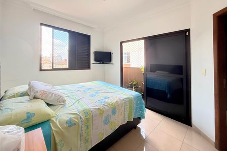 Apartamento à venda com 115m², 4 quartos e 2 vagas Apartamento à venda com 115m², 4 quartos e 2 vagasSuite