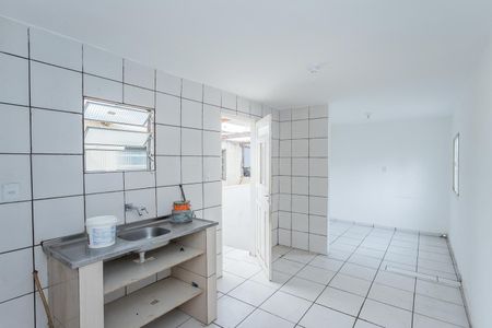 Sala e cozinha de casa para alugar com 1 quarto, 45m² em Vila Rica, São Paulo