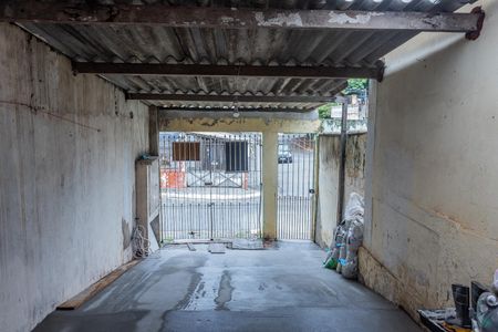 Casa para alugar com 45m², 1 quarto e 1 vaga Casa para alugar com 45m², 1 quarto e 1 vagaGaragem