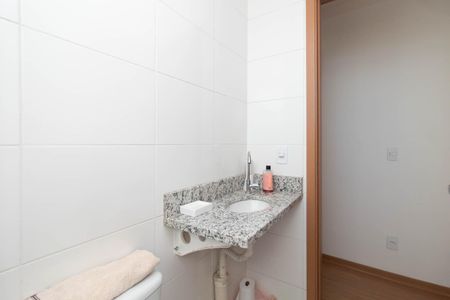 Apartamento para alugar com 55m², 2 quartos e 1 vaga Apartamento para alugar com 55m², 2 quartos e 1 vagaBanheiro