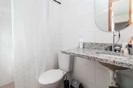 Apartamento para alugar com 55m², 2 quartos e 1 vaga Apartamento para alugar com 55m², 2 quartos e 1 vagaBanheiro