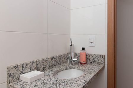 Apartamento para alugar com 55m², 2 quartos e 1 vaga Apartamento para alugar com 55m², 2 quartos e 1 vagaBanheiro