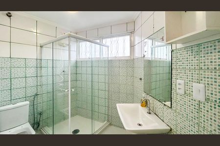 Banheiro Suíte 1 de casa para alugar com 2 quartos, 90m² em Jardim Cidalia, São Paulo