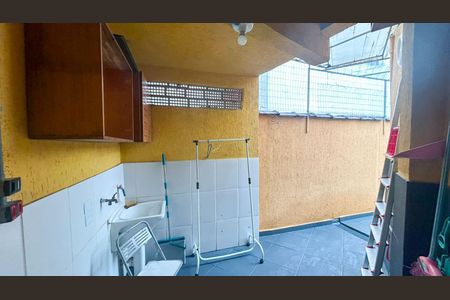 Casa para alugar com 90m², 2 quartos e 1 vaga Casa para alugar com 90m², 2 quartos e 1 vagaÁrea de Serviço