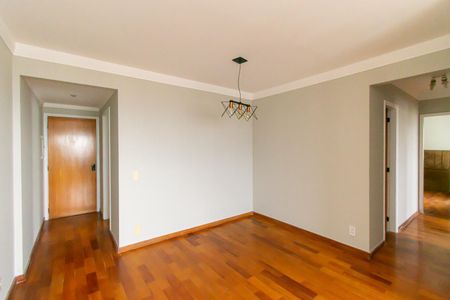 Apartamento à venda com 79m², 3 quartos e 2 vagas Apartamento à venda com 79m², 3 quartos e 2 vagasSala