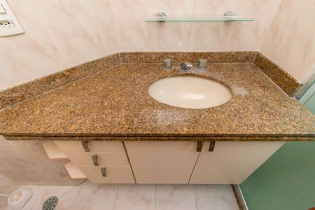 Apartamento à venda com 79m², 3 quartos e 2 vagas Apartamento à venda com 79m², 3 quartos e 2 vagasBanheiro da Suíte