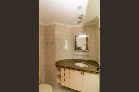 Apartamento à venda com 79m², 3 quartos e 2 vagas Apartamento à venda com 79m², 3 quartos e 2 vagasBanheiro da Suíte