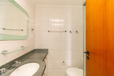 Apartamento à venda com 79m², 3 quartos e 2 vagas Apartamento à venda com 79m², 3 quartos e 2 vagasBanheiro 2