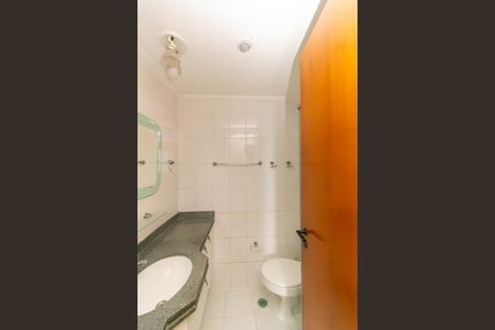 Apartamento à venda com 79m², 3 quartos e 2 vagas Apartamento à venda com 79m², 3 quartos e 2 vagasBanheiro 2