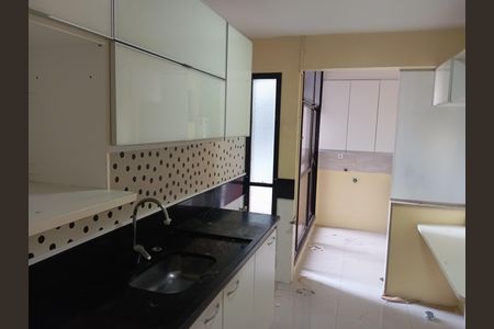 Apartamento para alugar com 94m², 2 quartos e 1 vaga Apartamento para alugar com 94m², 2 quartos e 1 vagaCozinha