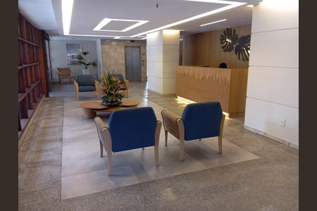 Apartamento para alugar com 94m², 2 quartos e 1 vaga Apartamento para alugar com 94m², 2 quartos e 1 vagaHall de entrada