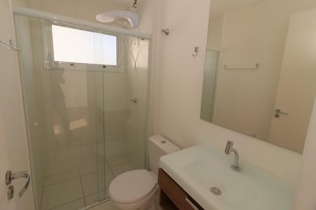 Banheiro de apartamento para alugar com 2 quartos, 45m² em São Pedro, Osasco