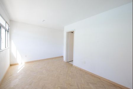 Sala de apartamento para alugar com 2 quartos, 55m² em Darcy Vargas, Belo Horizonte