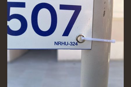 Apartamento para alugar com 55m², 2 quartos e 1 vagaPlaca instalada com o Código NRHU-324 no dia 11/07/2026 