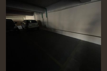 Garagem de apartamento para alugar com 2 quartos, 55m² em Darcy Vargas, Belo Horizonte