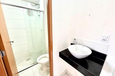 Apartamento para alugar com 33m², 2 quartos e sem vaga Apartamento para alugar com 33m², 2 quartos e sem vagaBanheiro