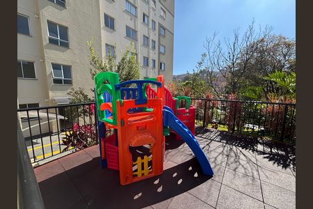 Apartamento para alugar com 33m², 2 quartos e sem vaga Apartamento para alugar com 33m², 2 quartos e sem vagaÁrea comum - Playground