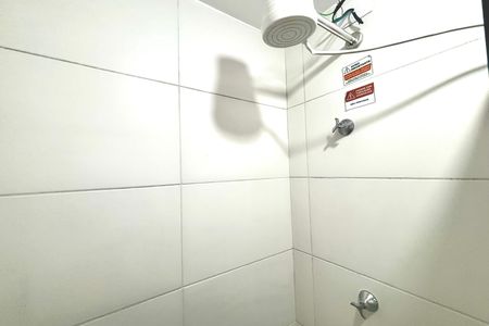 Banheiro de apartamento para alugar com 2 quartos, 33m² em Lageado, Ferraz de Vasconcelos