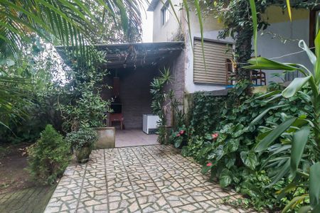 Casa para alugar com 150m², 3 quartos e 6 vagas Casa para alugar com 150m², 3 quartos e 6 vagasChurrasqueira