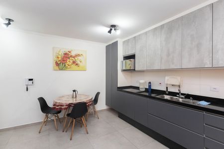 Casa à venda com 261m², 3 quartos e 4 vagasCozinha - Armários