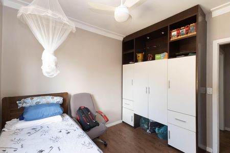 Casa à venda com 261m², 3 quartos e 4 vagasQuarto 2