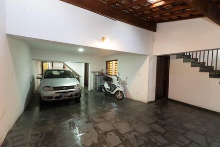 Casa à venda com 261m², 3 quartos e 4 vagasGaragem
