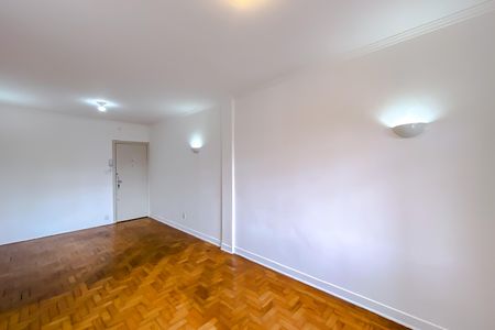 Sala de apartamento para alugar com 2 quartos, 110m² em Vila Claudia, São Paulo