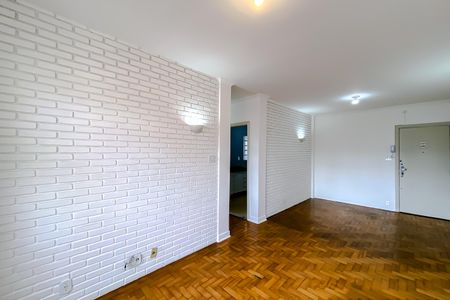 Sala de apartamento para alugar com 2 quartos, 110m² em Vila Claudia, São Paulo
