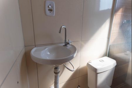 Casa à venda com 126m², 1 quarto e 2 vagas Casa à venda com 126m², 1 quarto e 2 vagasCasa 2- Banheiro da Suíte