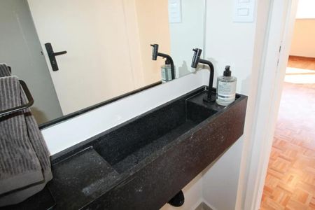 Apartamento à venda com 125m², 3 quartos e 1 vaga Apartamento à venda com 125m², 3 quartos e 1 vagaBanheiro